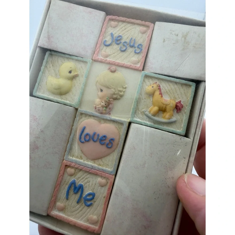 Precious Moments‎ Jesus Loves Me Cross Keepsake Box Enesco 701114 1999